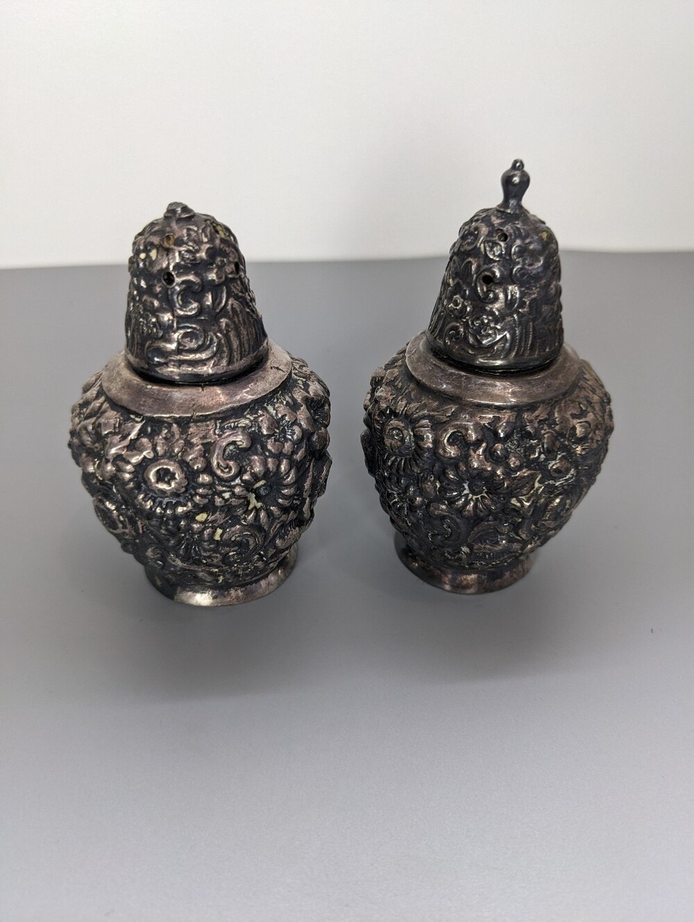 Vintage Viking EP Lead Ornate Heavy Salt And Pepper Shakers Screw Top Pair